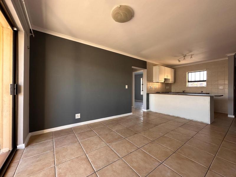 To Let 2 Bedroom Property for Rent in Guldenland Western Cape